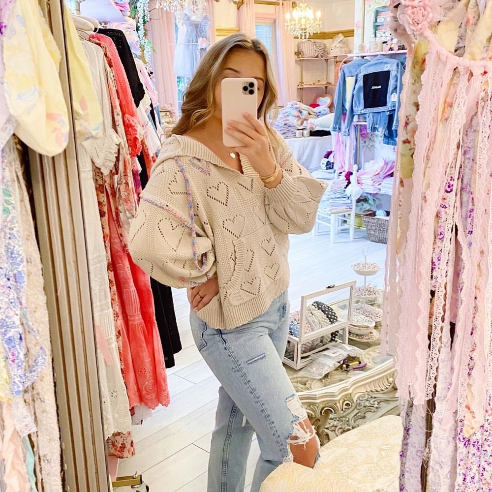 🎀 LOVESHACKFANCY HOODIE SWEATER